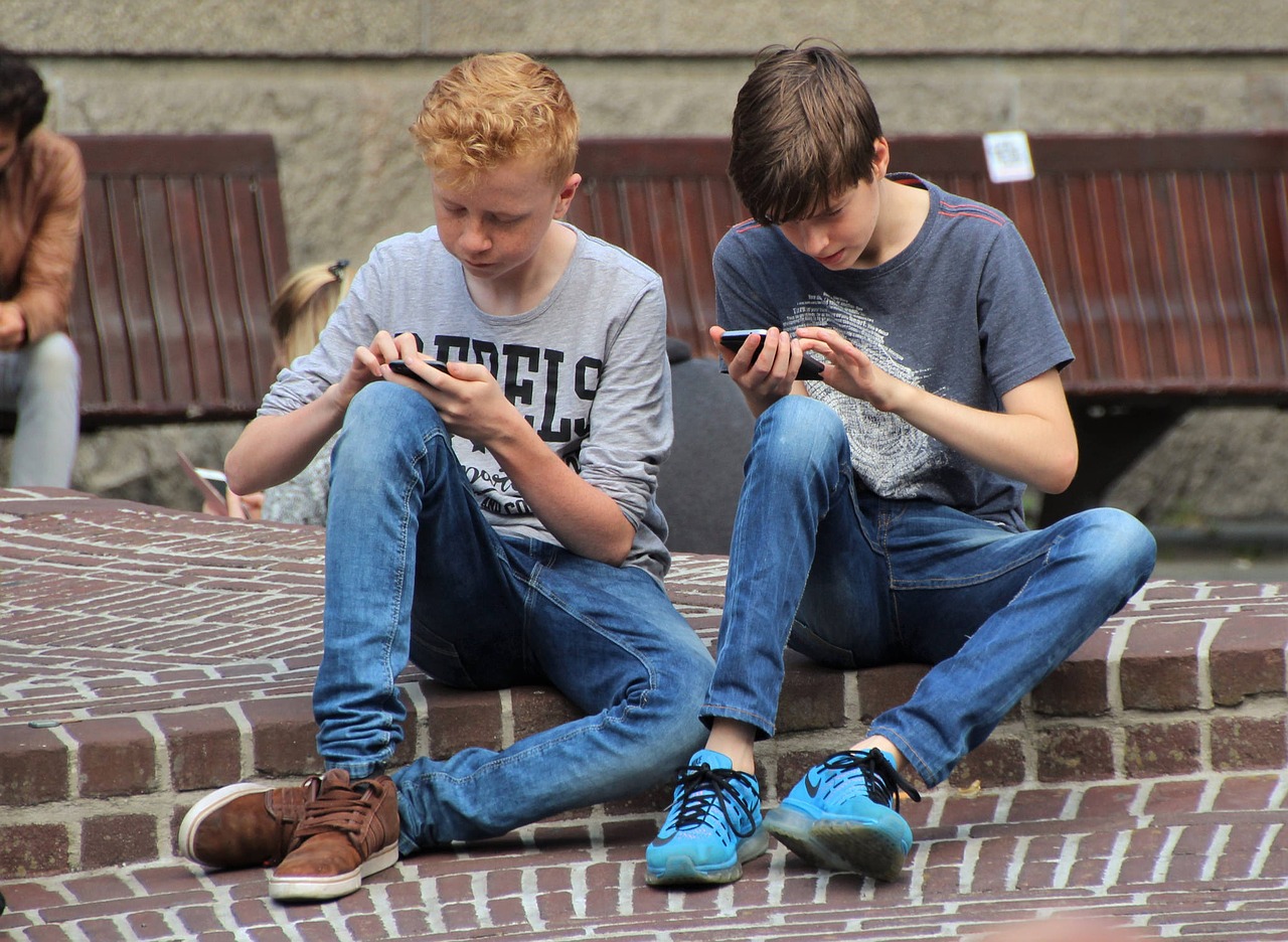 Teens on cell phones